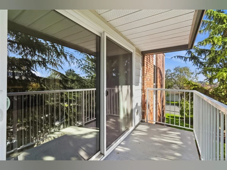 305-900 Tolmie Avenue, Victoria, BC, V8X 3W6 - 30
