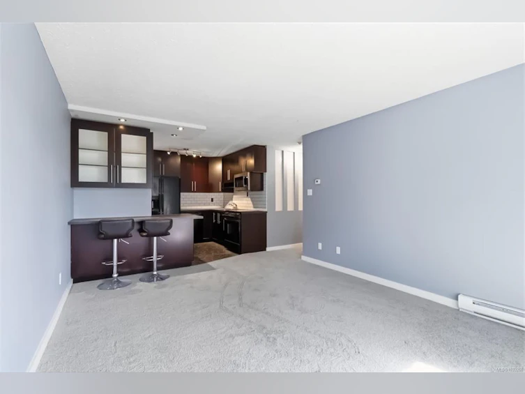 305-900 Tolmie Avenue, Victoria, BC, V8X 3W6 - 18