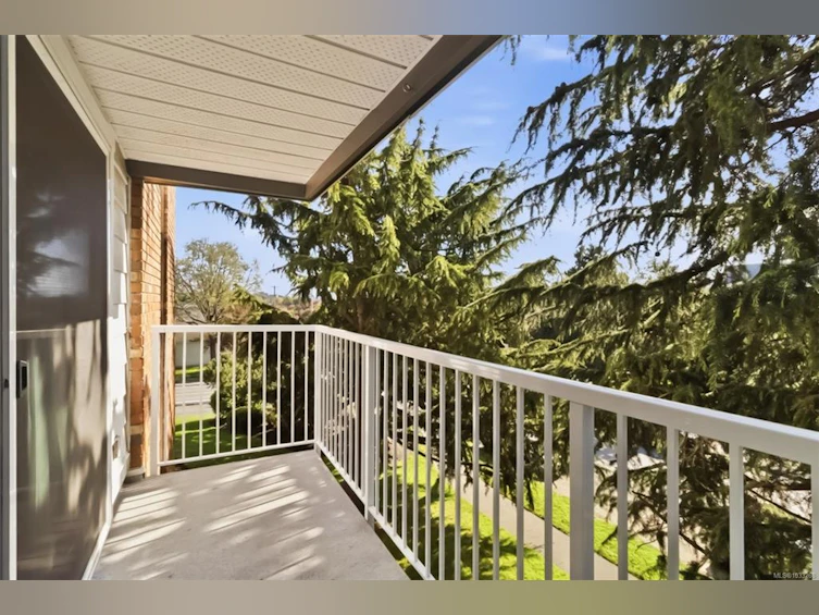 305-900 Tolmie Avenue, Victoria, BC, V8X 3W6 - 29