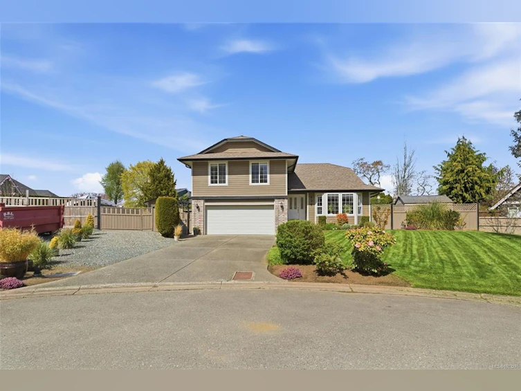 834 Woodside Crescent, Qualicum Beach, BC, V9K 2K8 - 10
