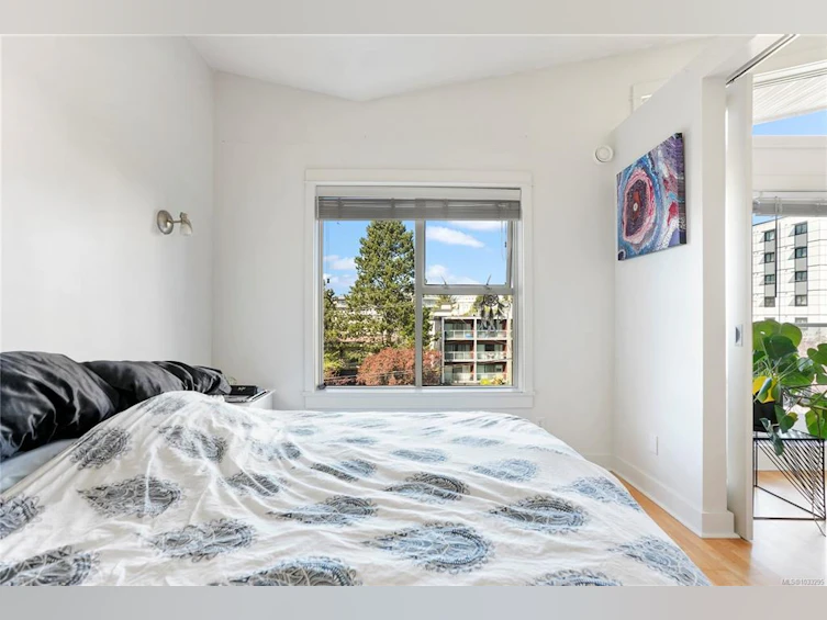 402-1155 Yates Street, Victoria, BC, V8V 3N1 - 11
