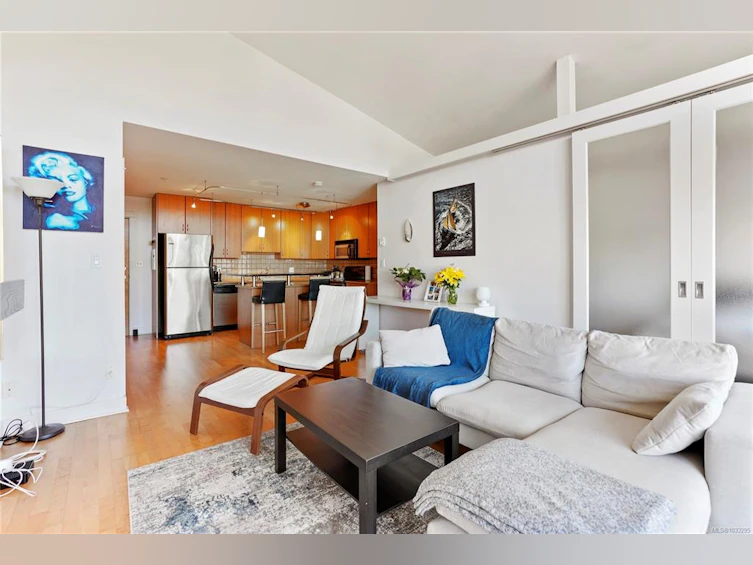 402-1155 Yates Street, Victoria, BC, V8V 3N1 - 4