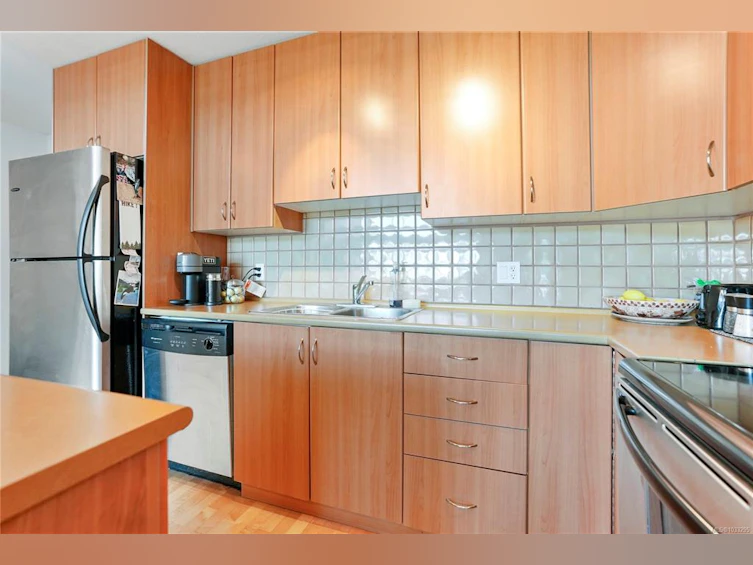 402-1155 Yates Street, Victoria, BC, V8V 3N1 - 7