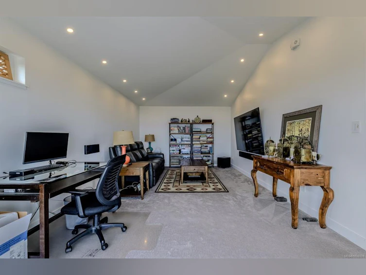 1701 Admiral Tryon Boulevard, French Creek, BC, V9P 1Y1 - 38