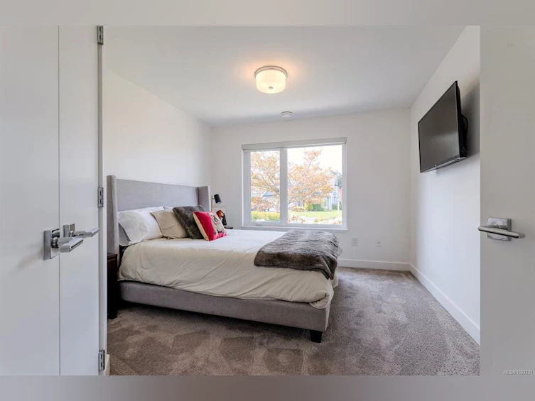 1701 Admiral Tryon Boulevard, French Creek, BC, V9P 1Y1 - 19