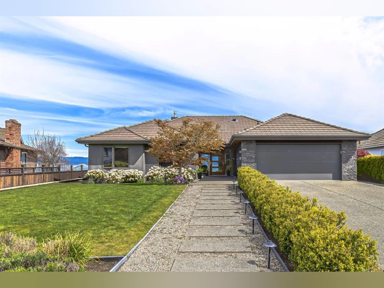 1701 Admiral Tryon Boulevard, French Creek, BC, V9P 1Y1 - 2