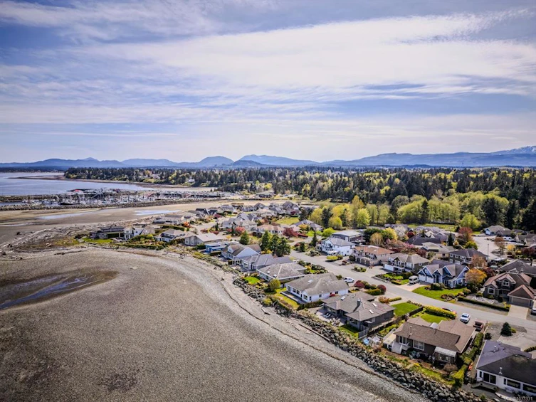1701 Admiral Tryon Boulevard, French Creek, BC, V9P 1Y1 - 60