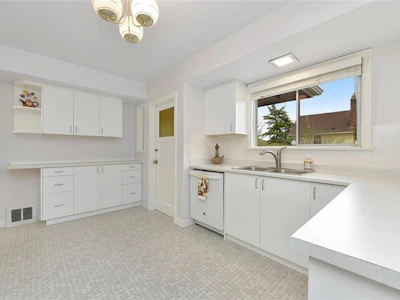 2771 Foul Bay Road - 4