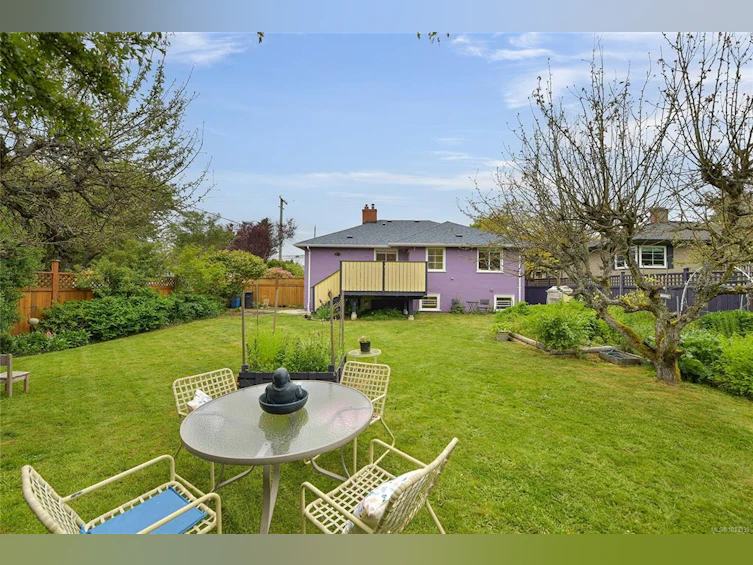 2771 Foul Bay Road, Oak Bay, BC, V8R 5C1 - 26