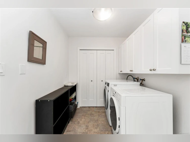 10448 Allbay Road, Sidney, BC, V8L 2P1 - 25
