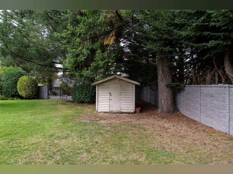 1690 Ash Road, Saanich, BC, V8N 2T5 - 50