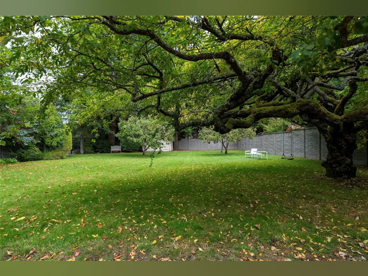 1690 Ash Road, Saanich, BC, V8N 2T5 - 46