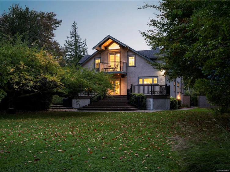 1690 Ash Road, Saanich, BC, V8N 2T5 - 58