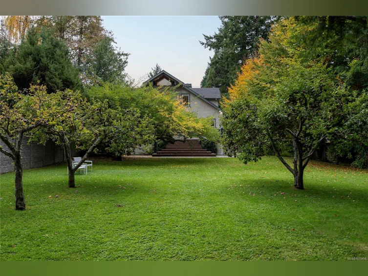 1690 Ash Road, Saanich, BC, V8N 2T5 - 51
