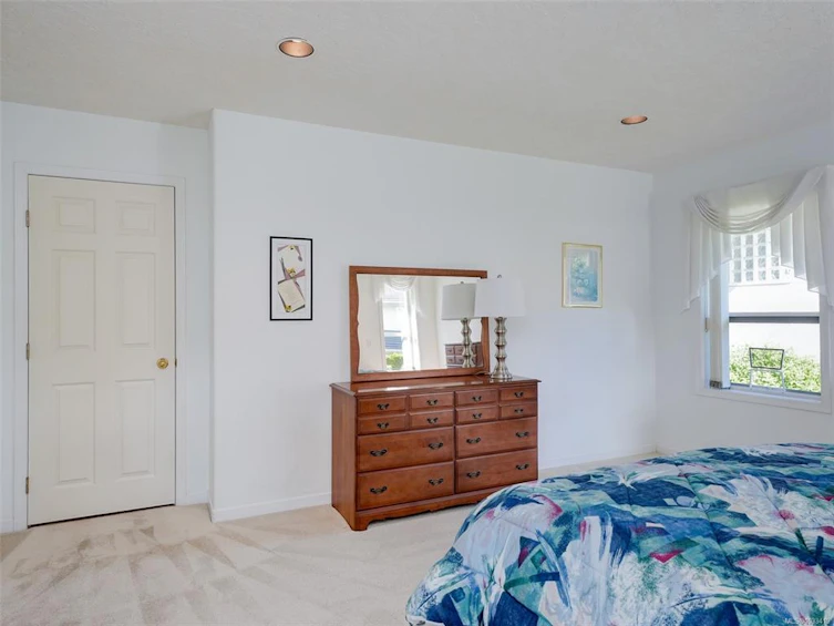 1537 Eric Road, Saanich, BC, V8N 5Y6 - 10