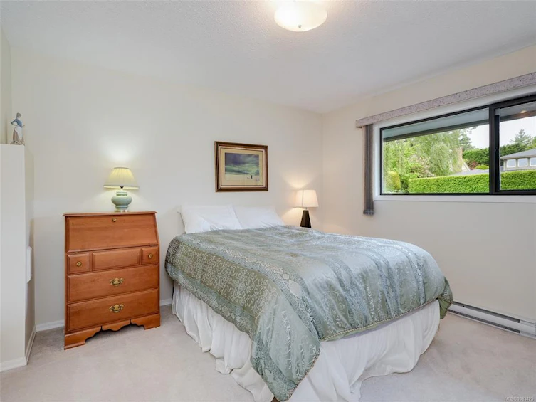 2797 Arbutus Road, Saanich, BC, V8N 5X6 - 12