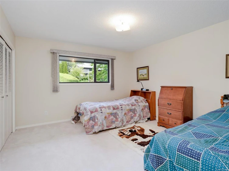 2797 Arbutus Road, Saanich, BC, V8N 5X6 - 16