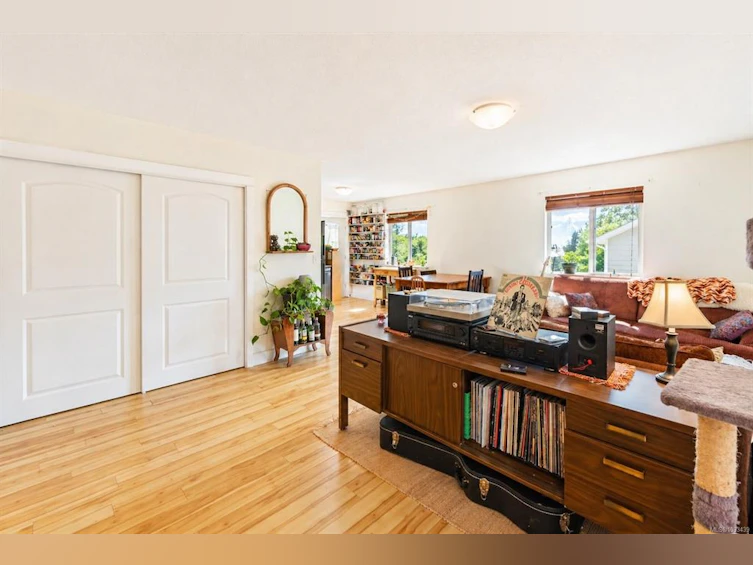 380 Pacific Crescent, Ucluelet, BC, V0R 3A0 - 4