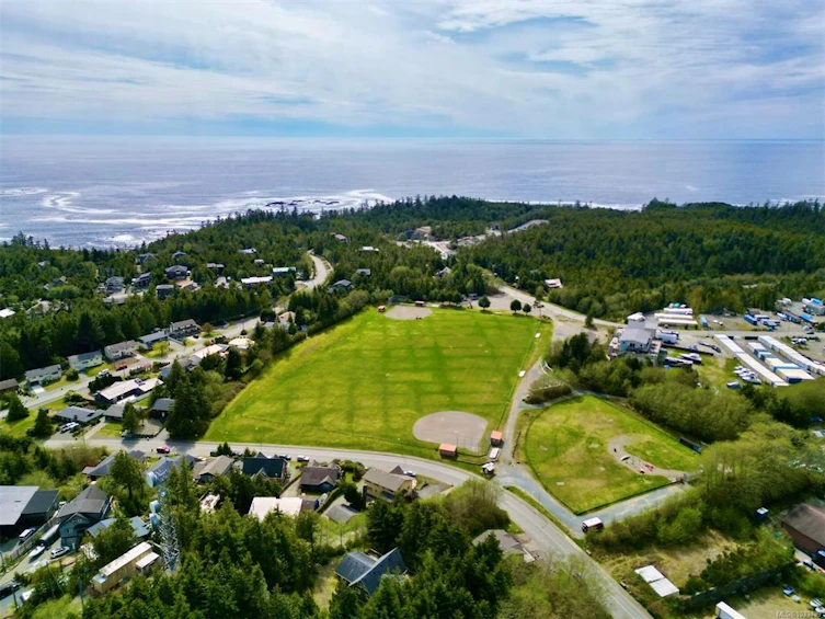380 Pacific Crescent, Ucluelet, BC, V0R 3A0 - 34