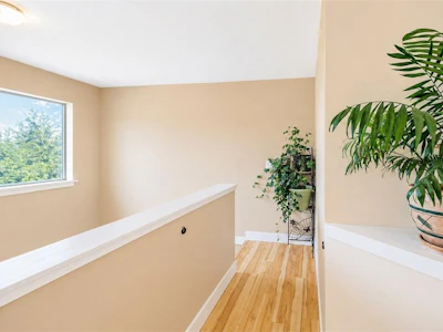 380 Pacific Crescent - 3