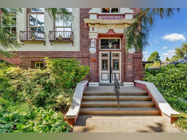306-120 Douglas Street, Victoria, BC, V8V 2N9 - 4