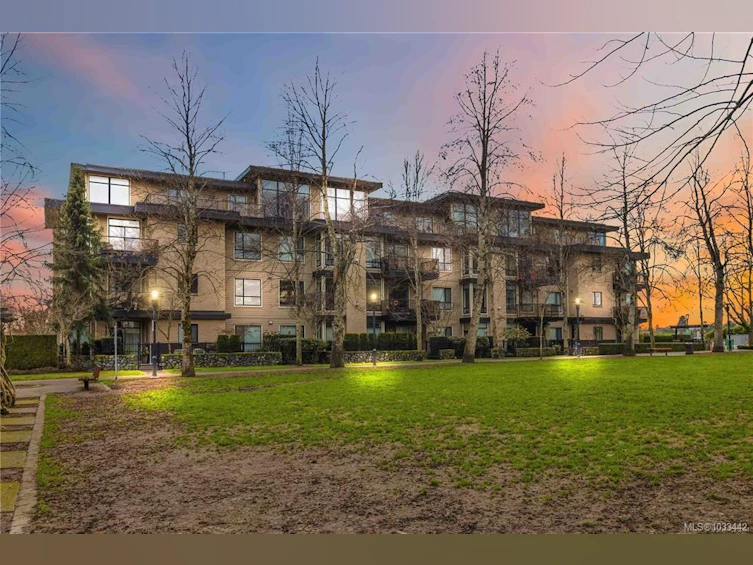 306-330 Waterfront Crescent, Victoria, BC, V8T 5K3 - 2