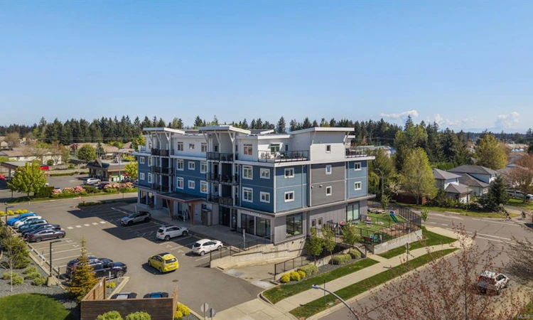 403-695 Aspen Road