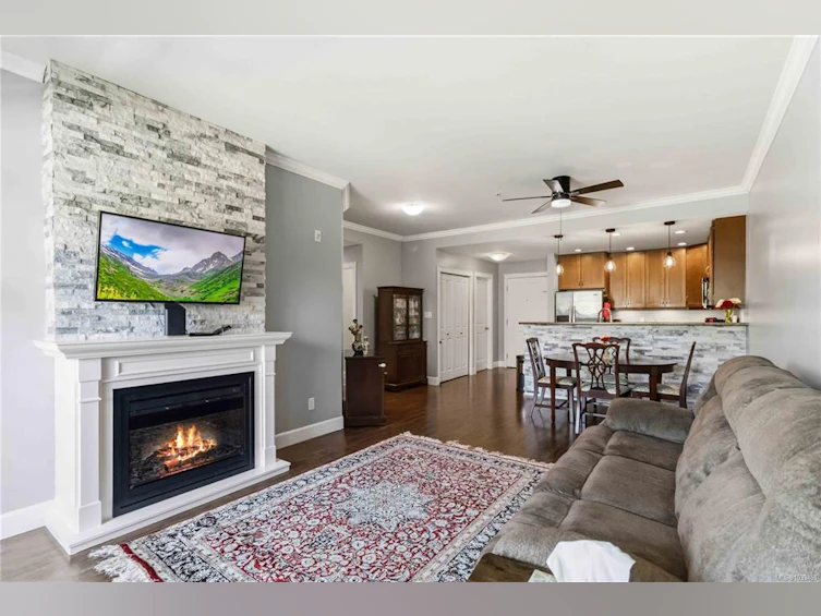 307-2881 Peatt Road, Langford, BC, V9B 3V7 - 12