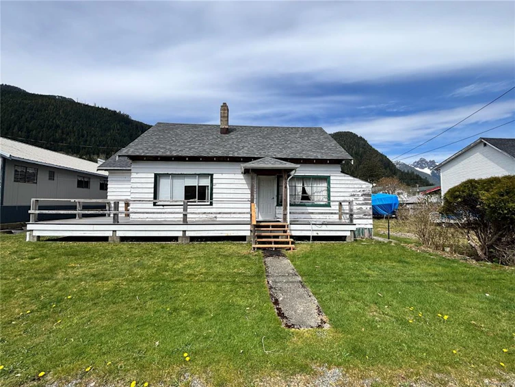 134 Alpine View Road, Tahsis-Zeballos, BC, V0P 1X0