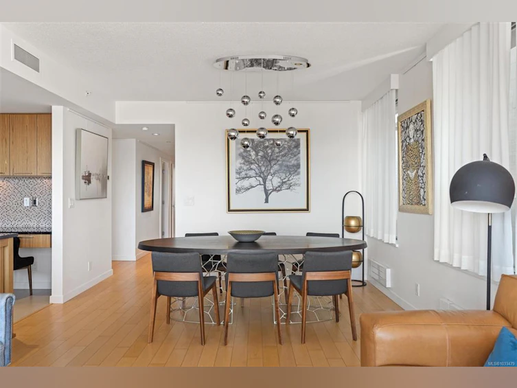 701-608 Broughton Street, Victoria, BC, V8W 1C7 - 15