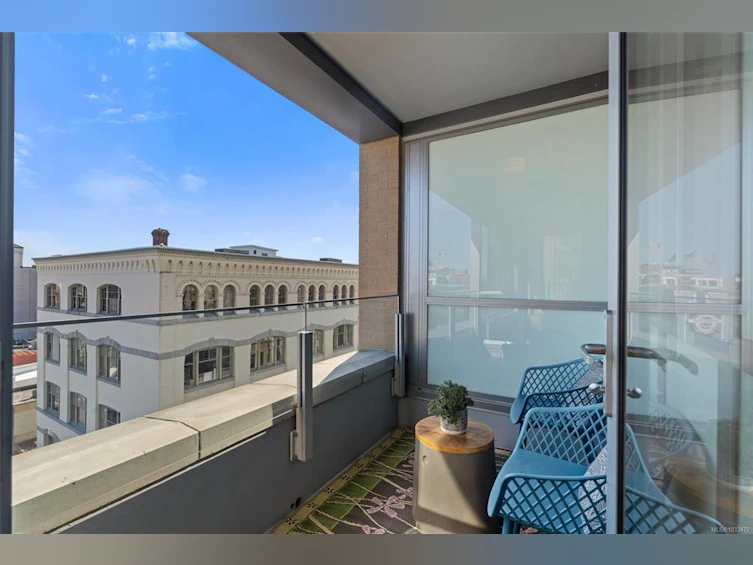 701-608 Broughton Street, Victoria, BC, V8W 1C7 - 26