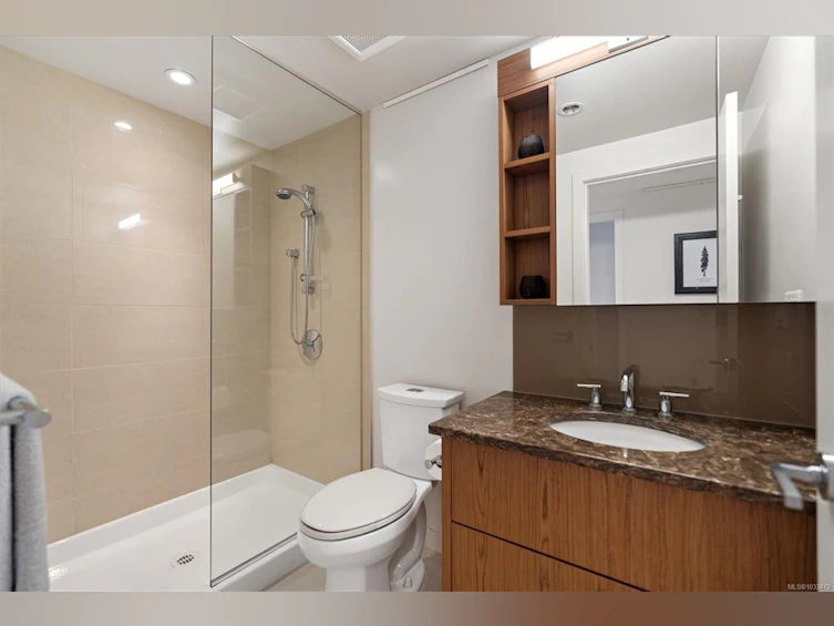 701-608 Broughton Street, Victoria, BC, V8W 1C7 - 24