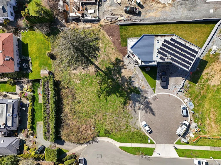 805 Yole Place, Saanich, BC, V8Y 3B1 - 6