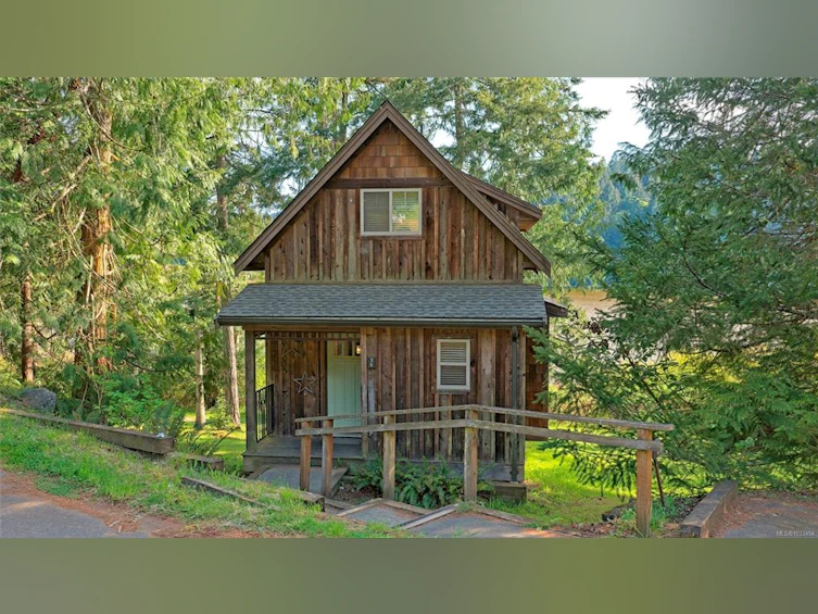 38-315 Robinson Road, Salt Spring Island, BC, V8K 1P7