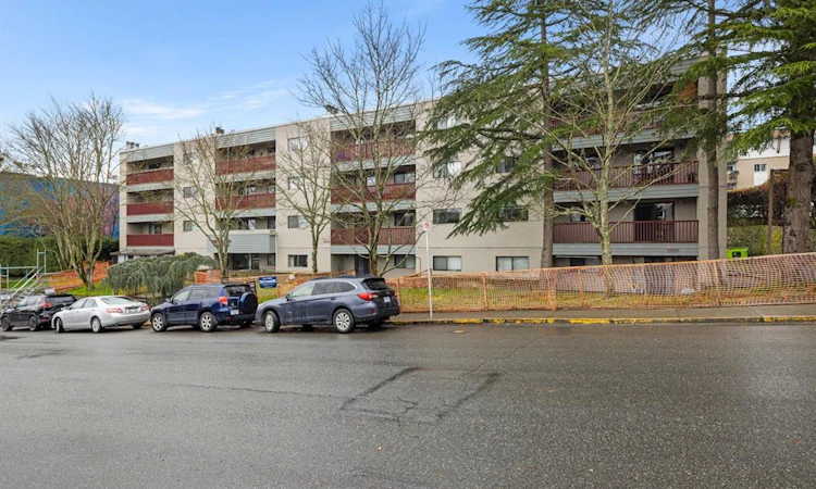 215-3255 Glasgow Avenue