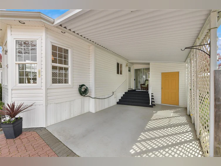 8-7401 Central Saanich Road, Central Saanich, BC, V8M 2B5 - 22