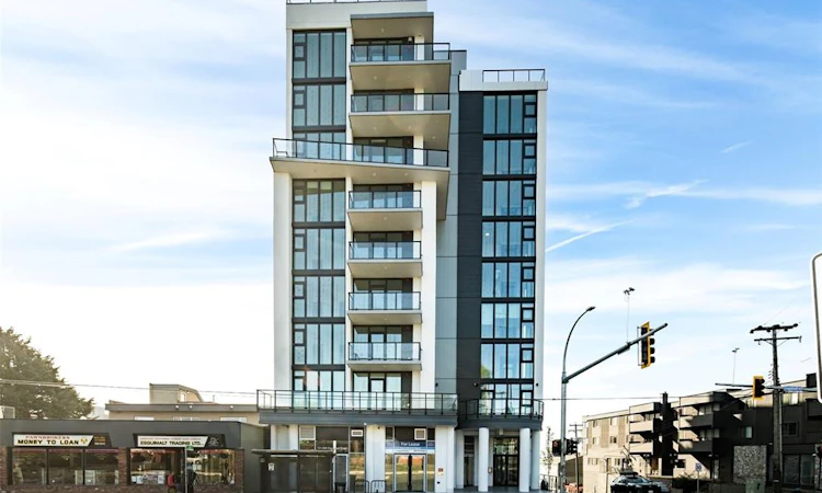 807-899 Esquimalt Road