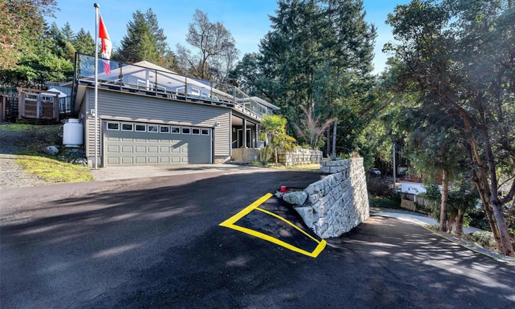 1158 Kathleen Drive