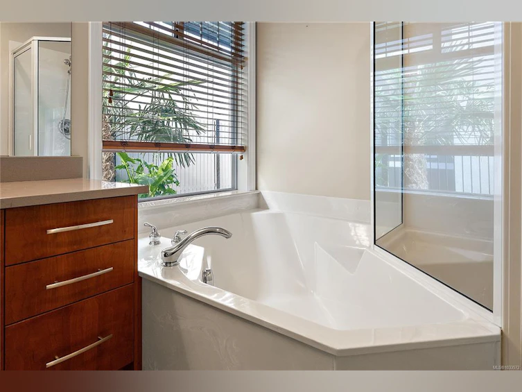 1-9675 First Street, Sidney, BC, V8L 3C8 - 22