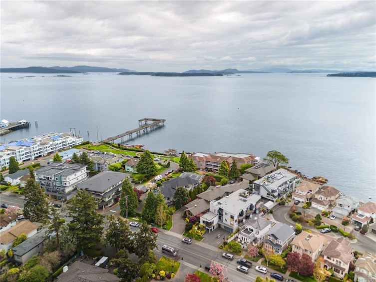 1-9675 First Street, Sidney, BC, V8L 3C8 - 30