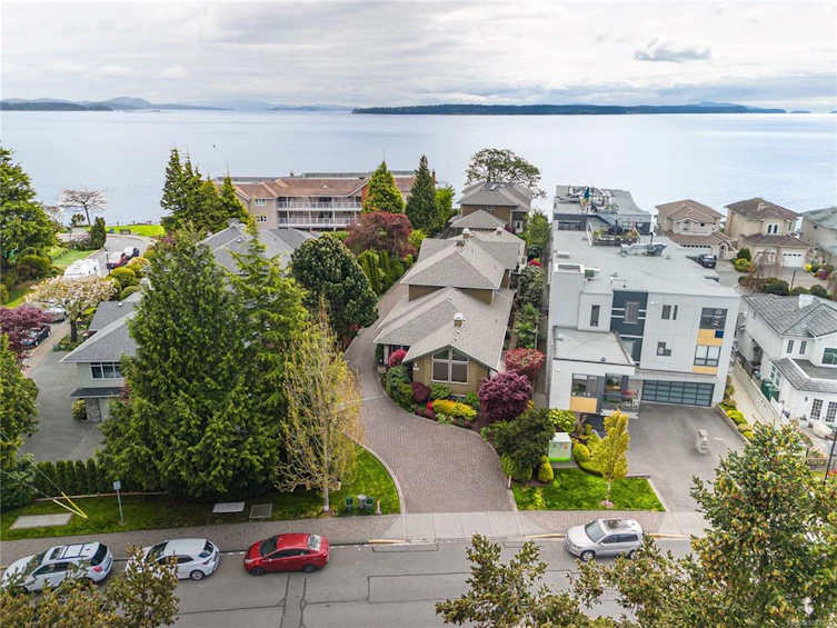 1-9675 First Street, Sidney, BC, V8L 3C8 - 28