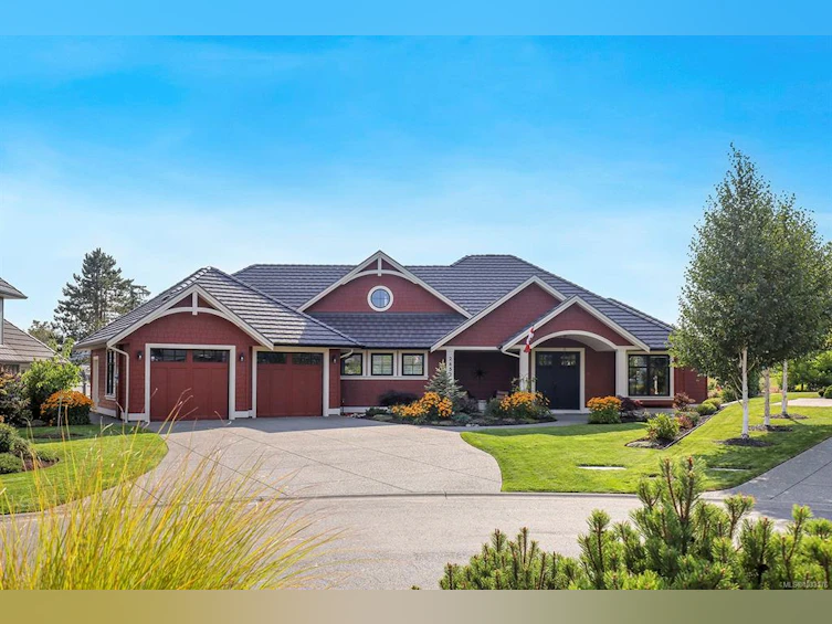 2652 Sheffield Crescent, Courtenay, BC, V9N 0E4