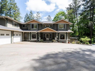 376 W Viaduct Avenue - 5