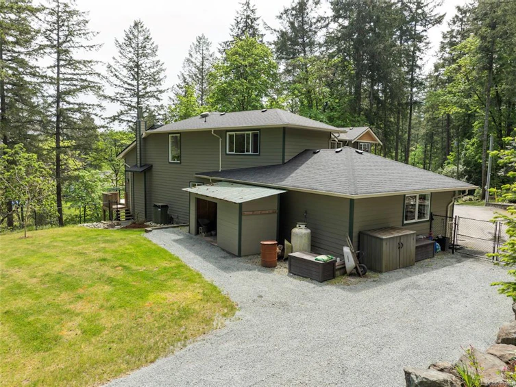 376 W Viaduct Avenue, Saanich, BC, V9E 2B6 - 59