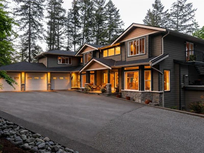 376 W Viaduct Avenue - 2