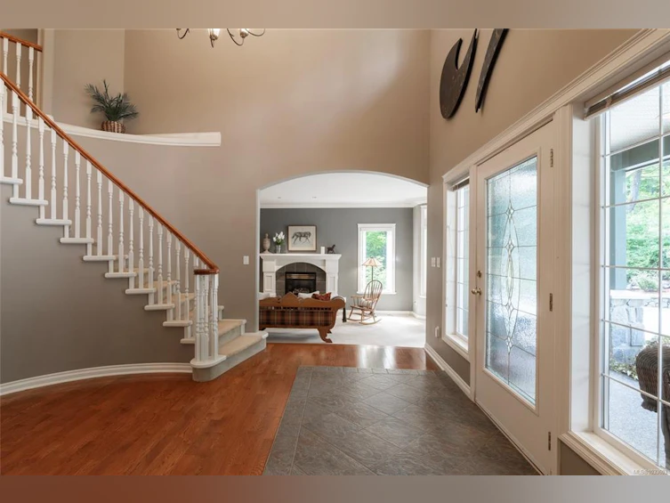 376 W Viaduct Avenue, Saanich, BC, V9E 2B6 - 7