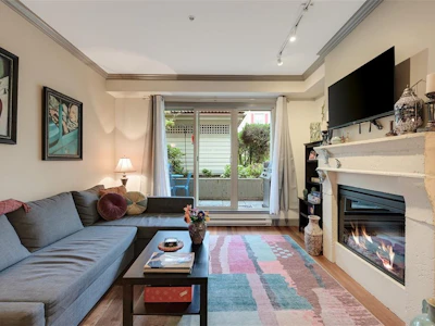 204-1620 Mckenzie Avenue - 4