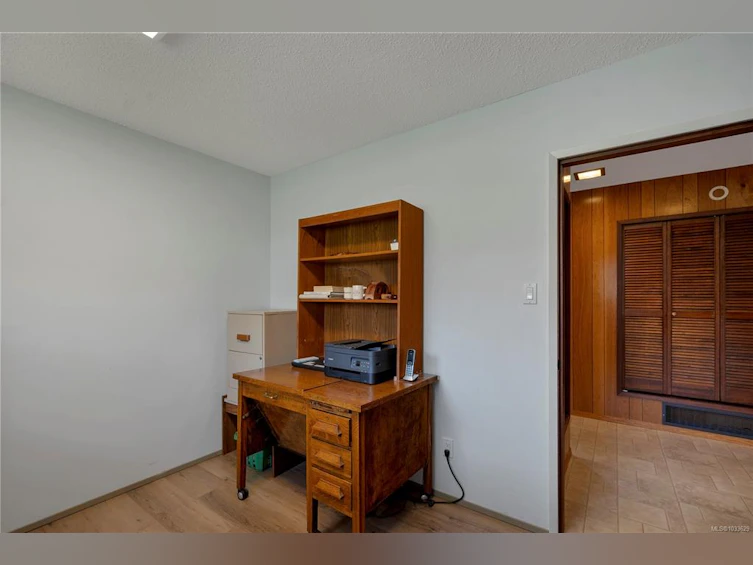 52 S Murphy Street, Campbell River, BC, V9W 1Y4 - 32