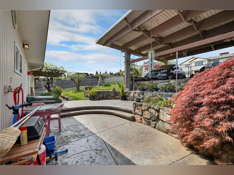 52 S Murphy Street, Campbell River, BC, V9W 1Y4 - 40