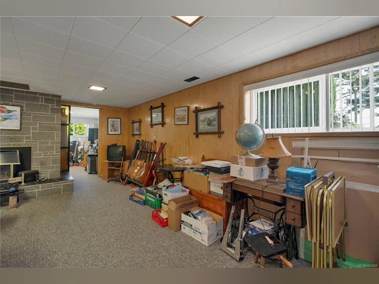 52 S Murphy Street, Campbell River, BC, V9W 1Y4 - 46